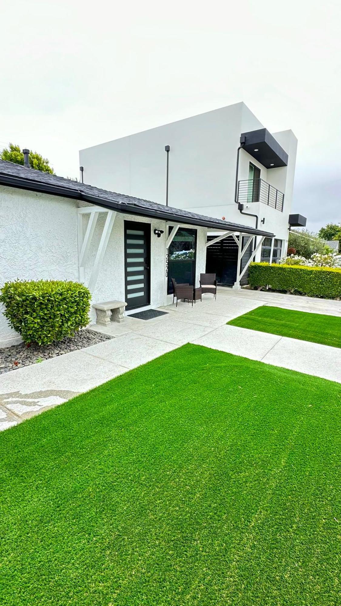 Modern Stylish &cozy Right Unit Apartment Los Angeles