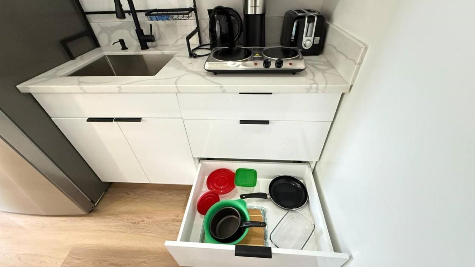 Modern Stylish &cozy Right Unit * Los Angeles